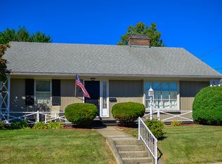 215 N Green St, Nazareth, PA 18064