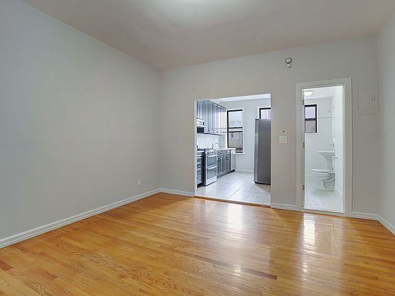 3rd image of 3452 43rd St APT 2L