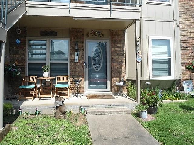 1st image of 849 S Gun Barrel Ln APT F4