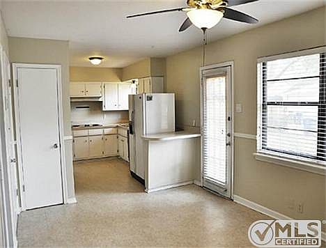 4th image of 7218 Edgerton Dr