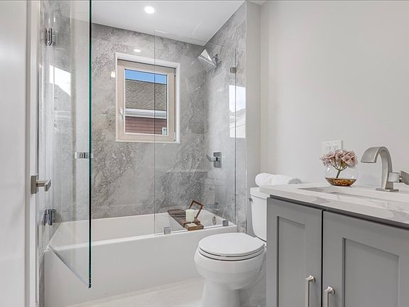 4th image of 15 Melville Rd #15