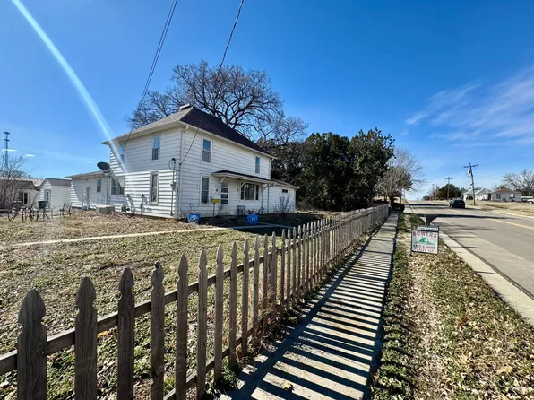 501 N Lincoln Ave, Lincoln, KS 67455