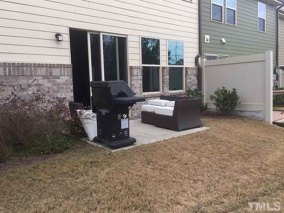 2nd image of 417 Boscawen Ln