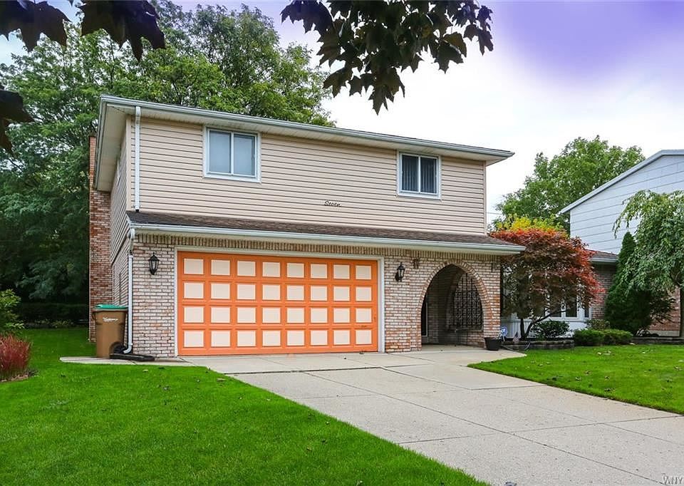 1st image of 7 Pine Cir