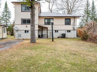 8 Regent St, Georgina, ON L0E1N0