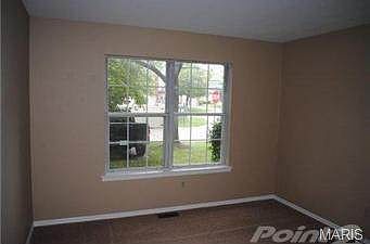 1st image of 72 Sugar Glen Ct
