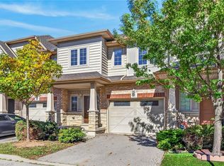 8 Lakelawn Rd #22, Grimsby, ON L3M0G1
