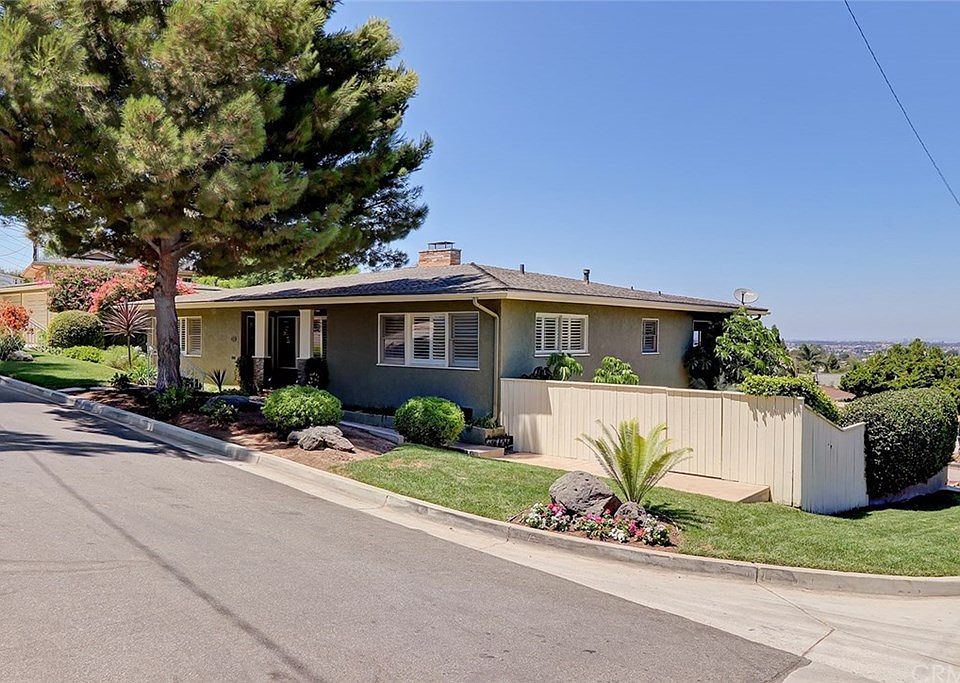 2nd image of 2035 264th St