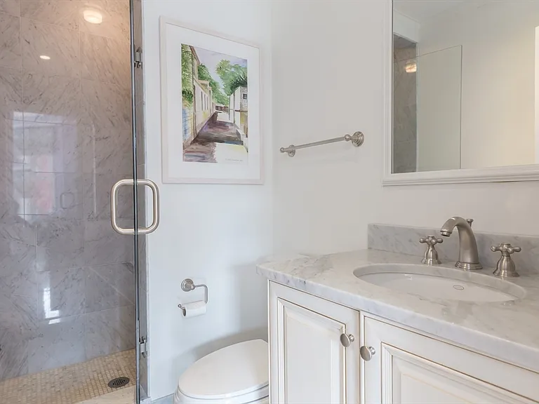 212 Beacon St #2 — Photo 20