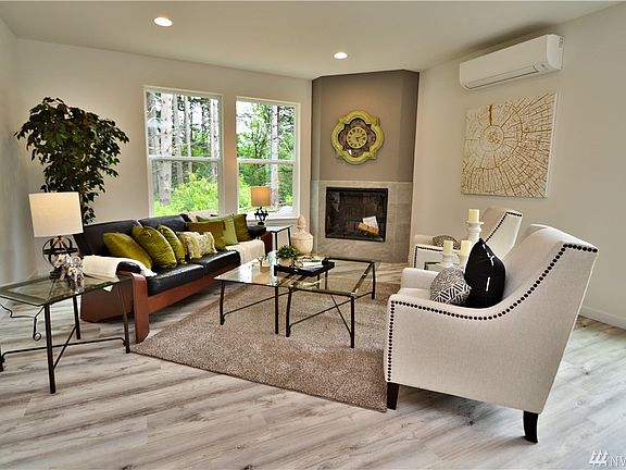 4th image of 10523 Aqueduct Dr E
