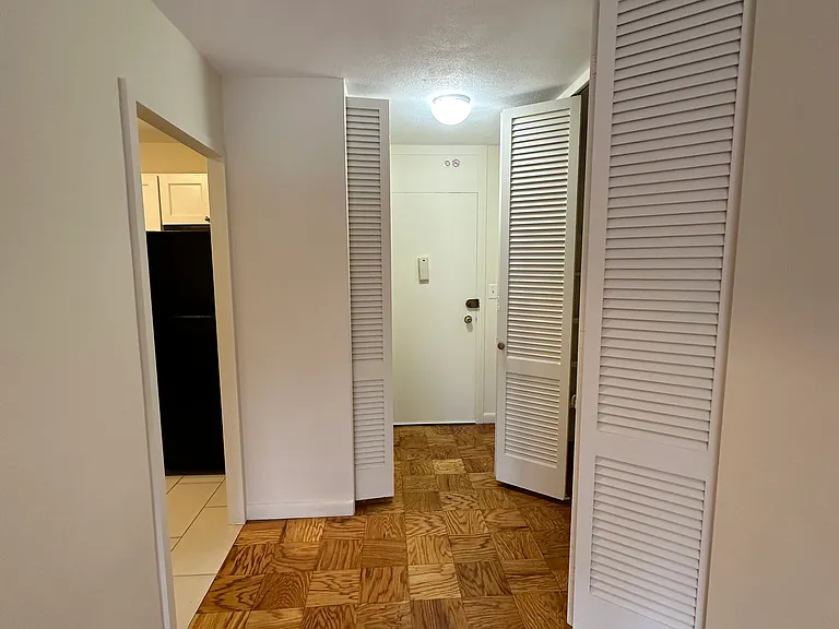77 Monmouth St #714 — Photo 8