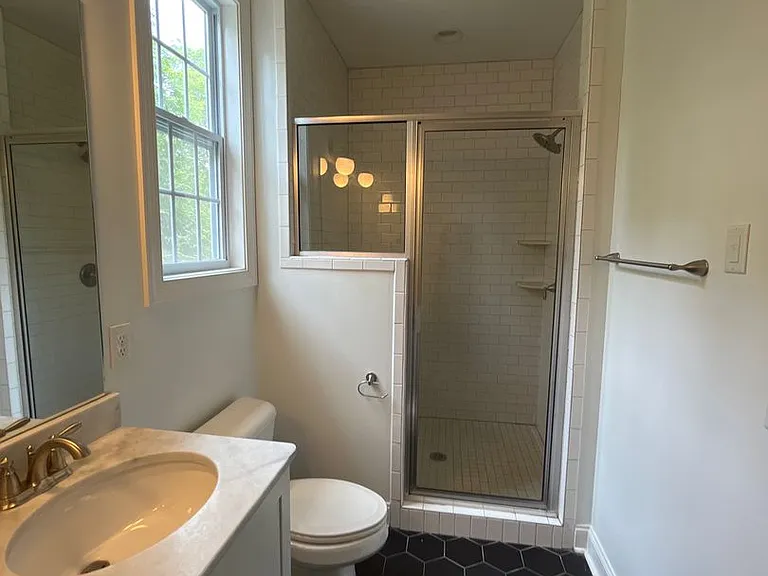 501 Patterson St — Photo 17