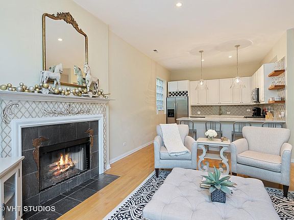 4th image of 849 W Wrightwood Ave APT 2E