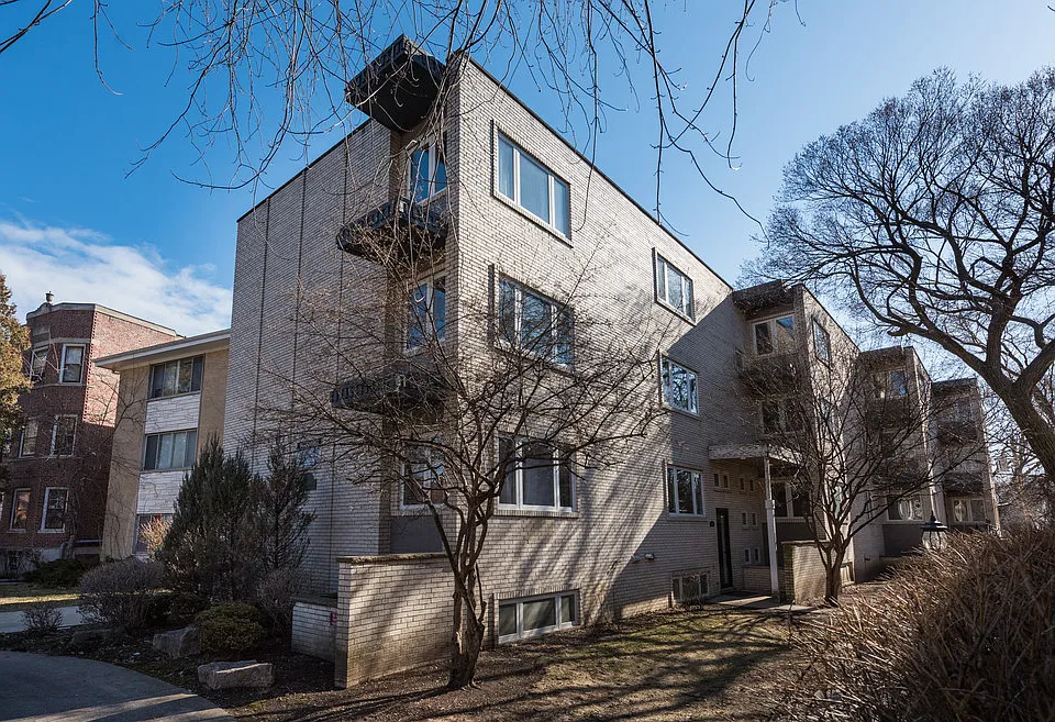 2151 Ridge Ave #2C