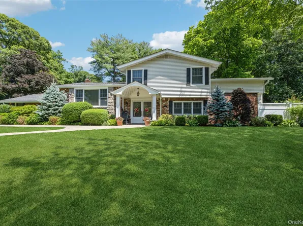 43 Viola Drive, Glen Cove, NY 11542
