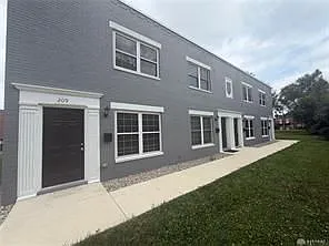 215 South St
