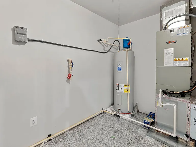 13302 Coalfield Station Ln — Photo 18