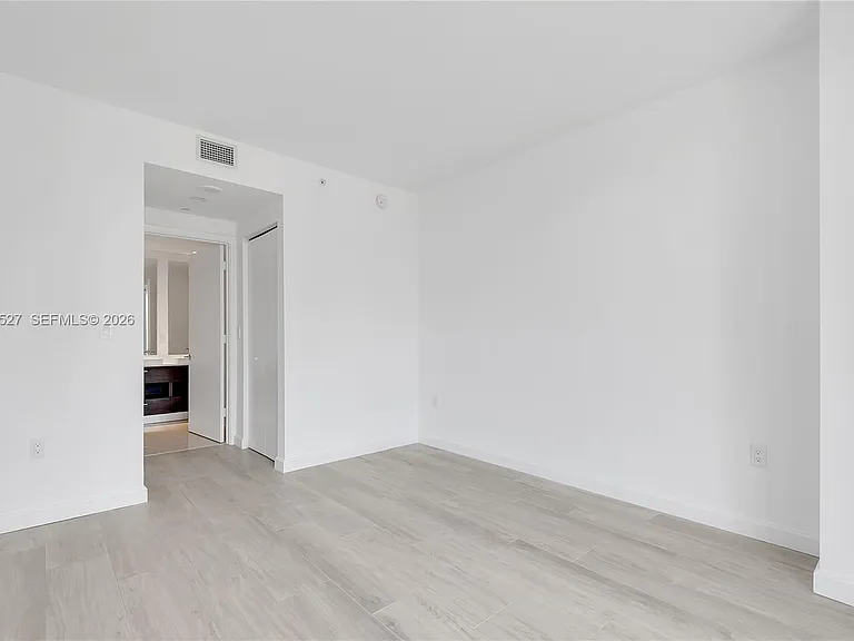 45 SW 9th St #2105 — Photo 9