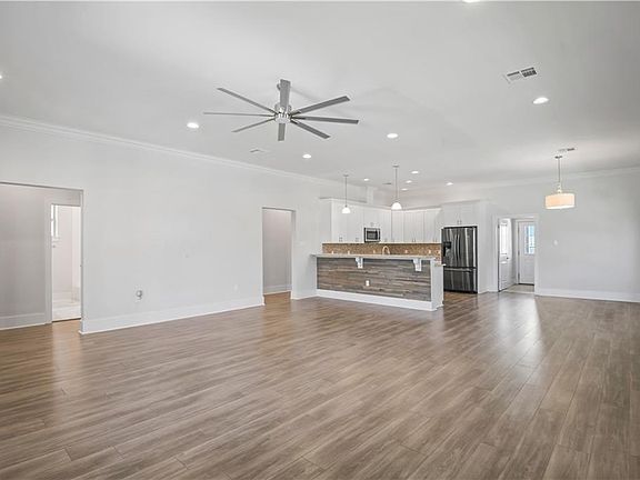 4th image of 1828 Filmore Ave