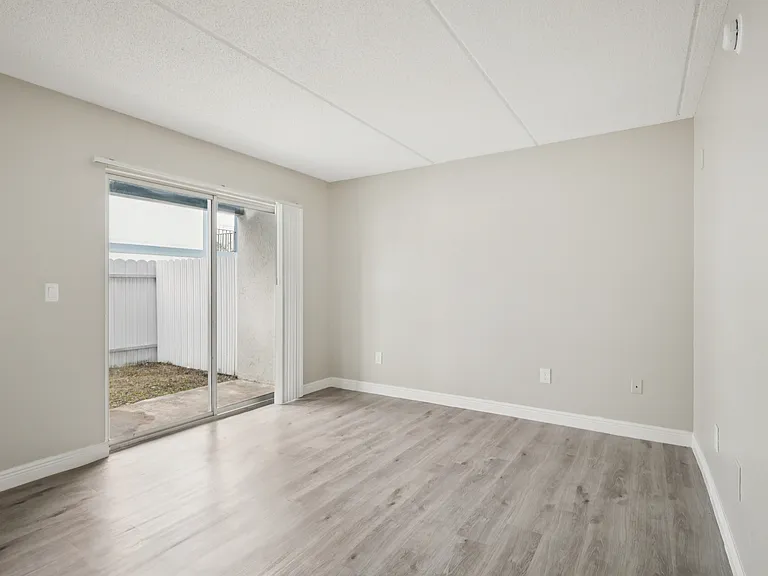 Serenity Lake Apartments — Photo 26