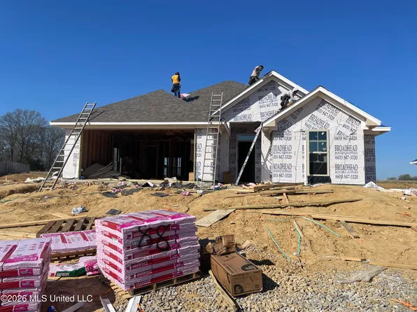 147 Madisonville Dr, Canton, MS 39046