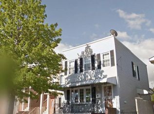 5216 69th Pl, Maspeth, NY 11378