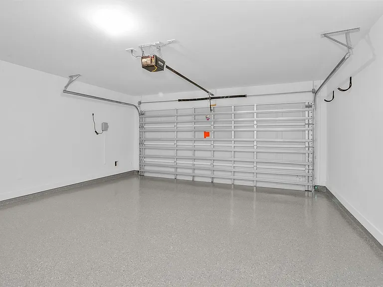 3518 Grassland Dr — Photo 24