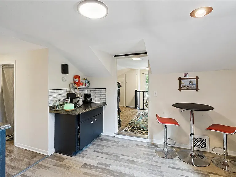 142 Langdon Ave NE #2 — Photo 12