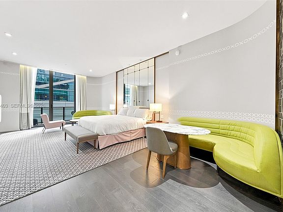 4th image of 801 S Miami Ave #610