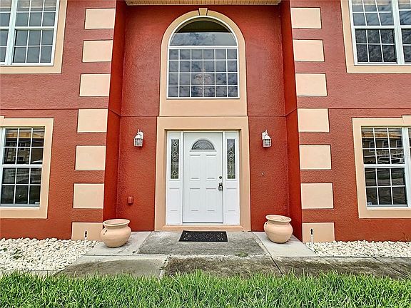 2nd image of 3429 Glossy Leaf Ln