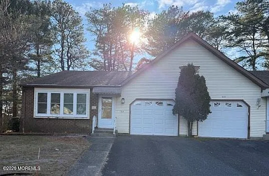 16 Ivy Ct #A — Photo 1