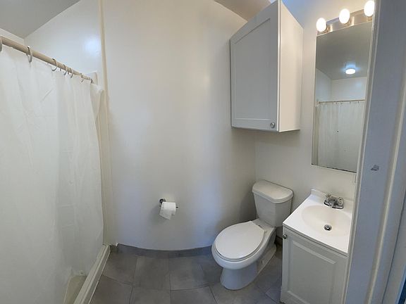 5th image of 1756 Lincoln Blvd #17