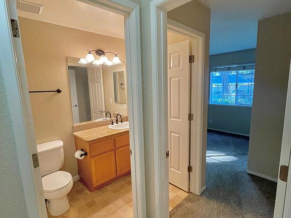 4th image of 2651 Somerset Park Cir #2651