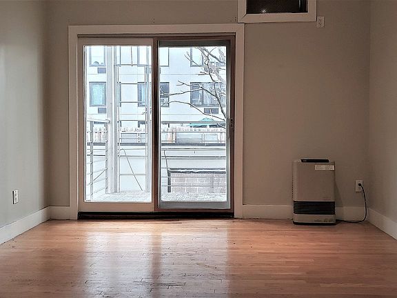 5th image of 215 Maujer St #2B