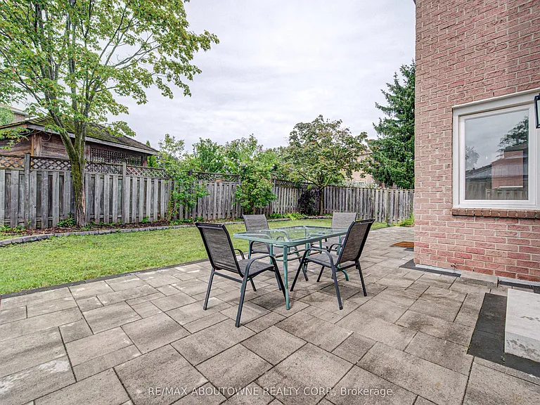 426 Parklane Rd — Photo 40