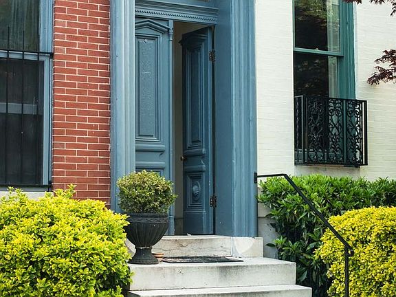 2nd image of 1706 Bolton St #1F