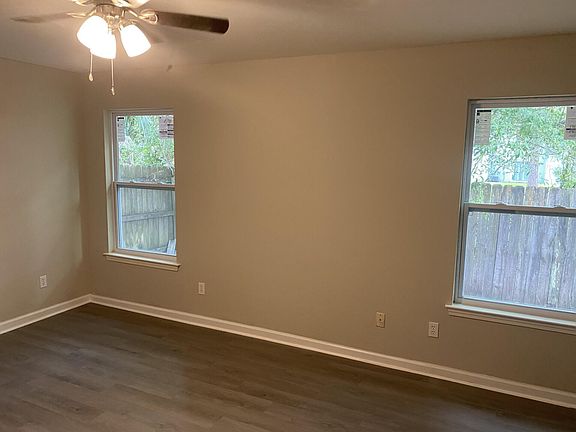 4th image of 41 Ruby Cir