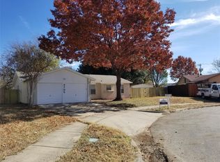 3705 Winslow Ct, Arlington, TX 76015