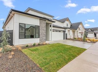6732 N Magic Mallard Ave, Meridian, ID 83646