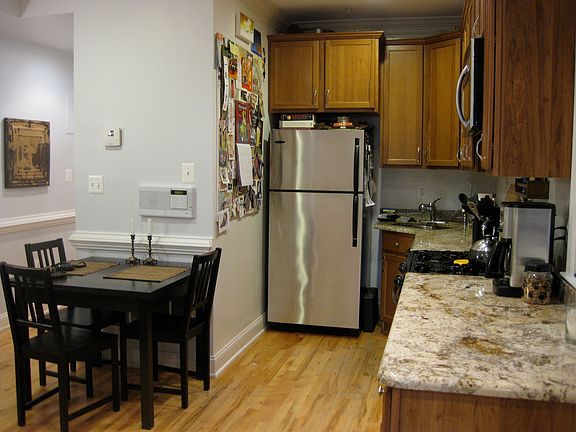 Kitchen/Dining Area