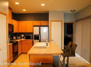 2050 Garry Oaks Ave UNIT C, Dupont, WA 98327