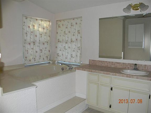 5th image of 1740 Fort Smith Blvd