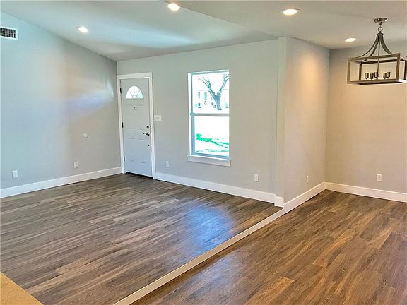 3rd image of 8523 Maine Dr