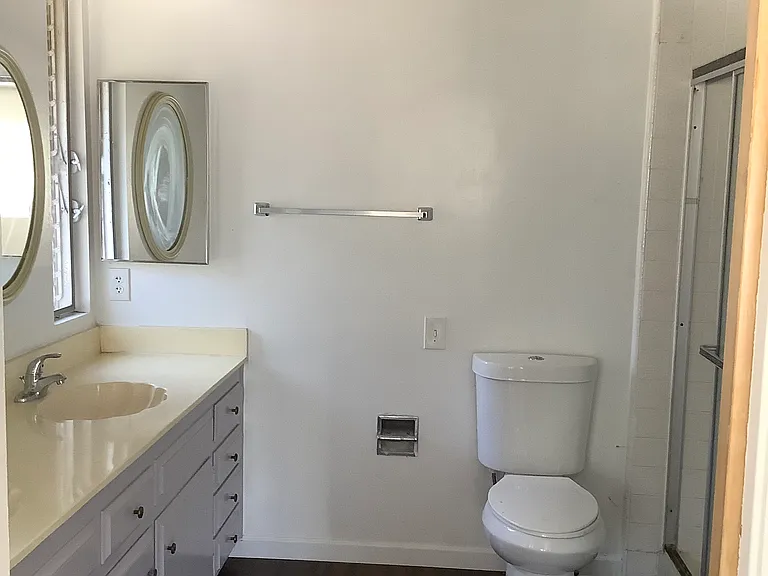 9130 Old Castle Rd — Photo 11