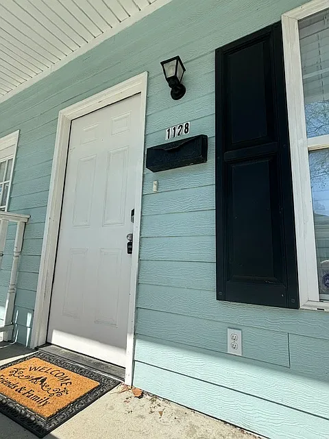 2 bed, 768 sqft, $2,400 — Photo 3