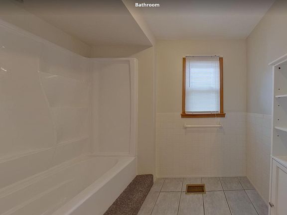 3rd image of 21174 Poinciana St