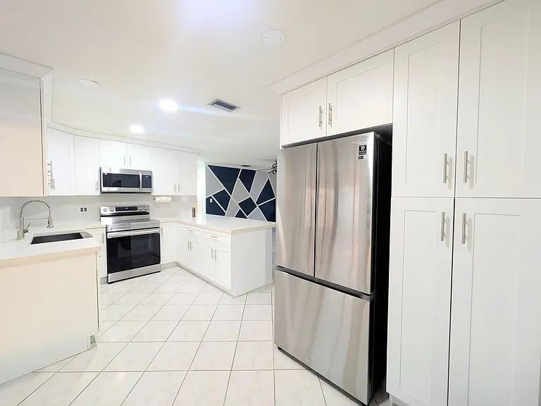 4340 N Mary Cir — Photo 6