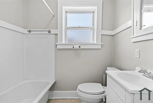 1 bed, 850 sqft, $1,350 — Photo 4