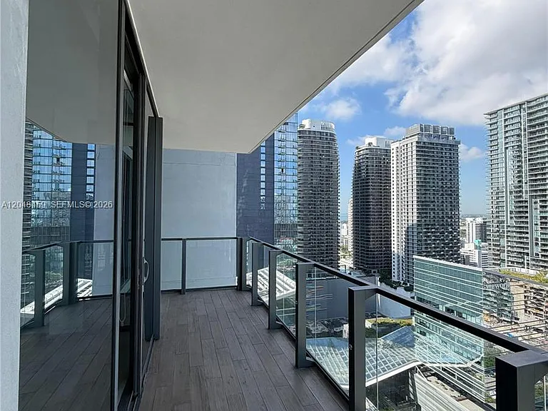 68 SE 6th St #2506 — Photo 15