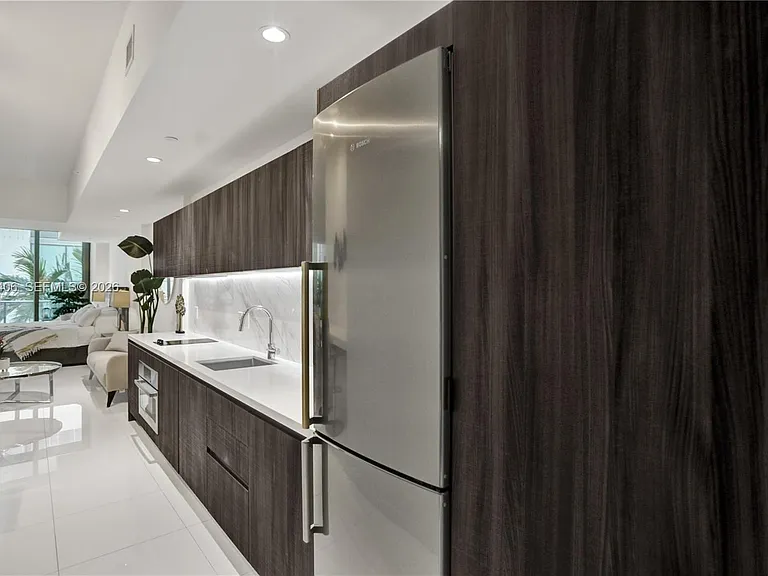 851 NE 1st Ave #202 — Photo 34